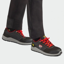 Работни ниски обувки с бомбе Diadora SPEEDY RACE LOW S3S Черен цвят
