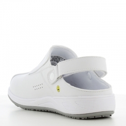 Медицински чехли CARINNE